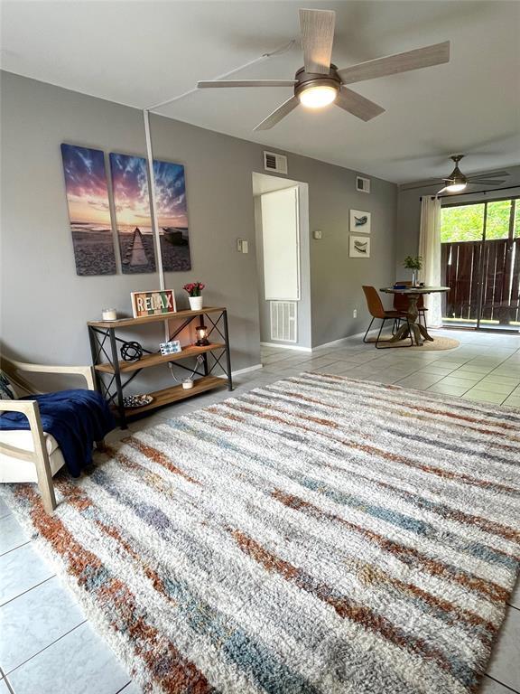 Foto del edificio - 3300 Pebblebrook Dr