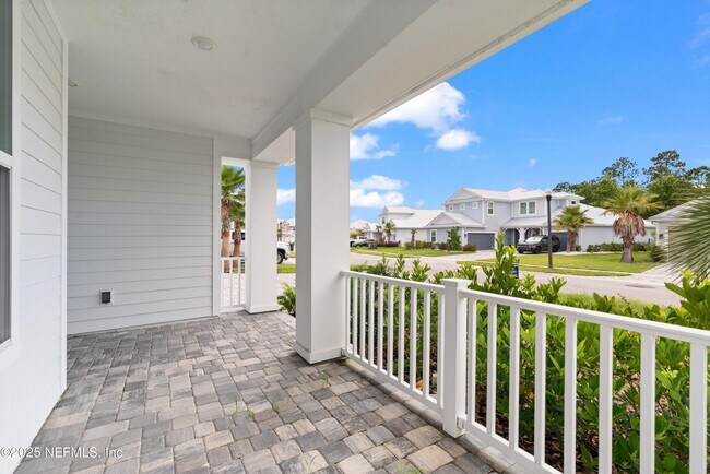 Building Photo - 321 Marquesa Cir