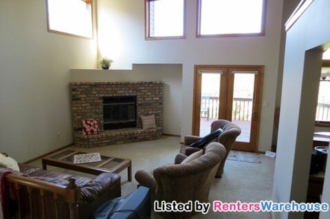 Building Photo - 12542 Parkwood Dr