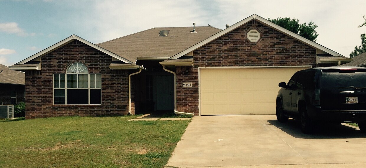 Foto principal - 2121 N Burdick St