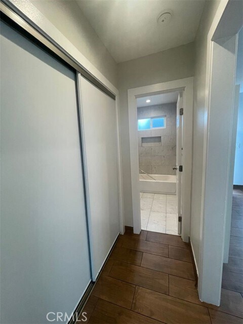 Foto del edificio - 1413 E 53rd St