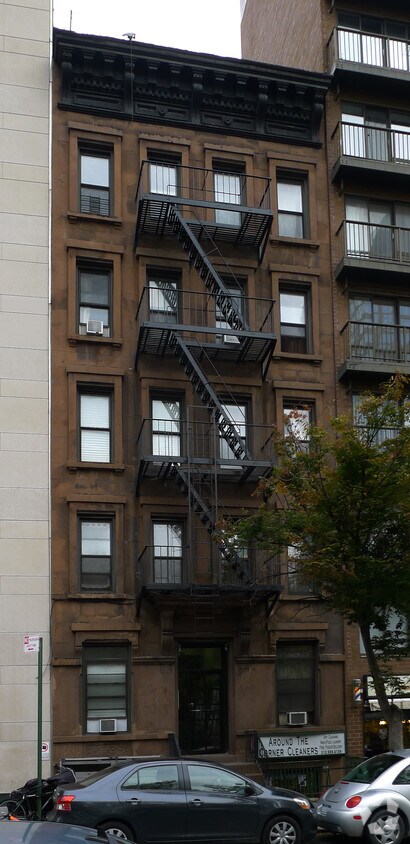 Building Photo - 357 E 68th St