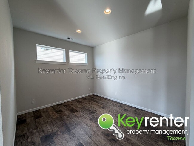 Building Photo - 2688 81st Ave Ct E