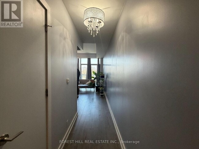 Building Photo - 6 Parkwood Ave