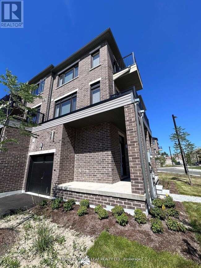 Building Photo - 585 Colborne St E