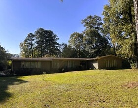 Building Photo - 1084 Faust Ave