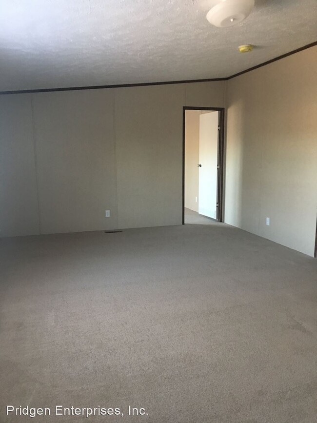 Building Photo - 4 br, 2 bath House - 114 Valley Road