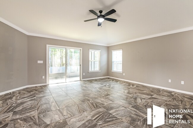 Building Photo - 97572 Albatross Dr