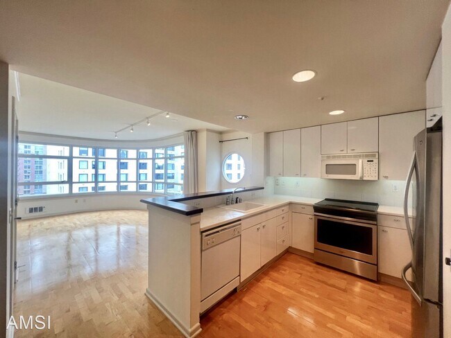 Foto del edificio - 1 br, 1 bath House - 403 Main Street  #709