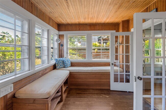 Building Photo - 696 Ocean Breeze Walk