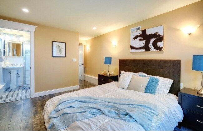 Bedroom 1 - 1221 Stanford Ave