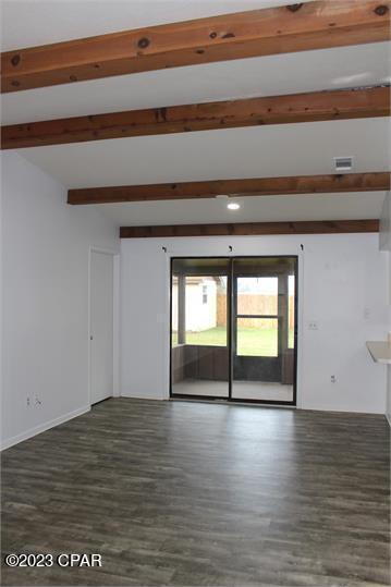 Foto del edificio - "Charming 3-Bedroom Retreat with 2 Full Ba...