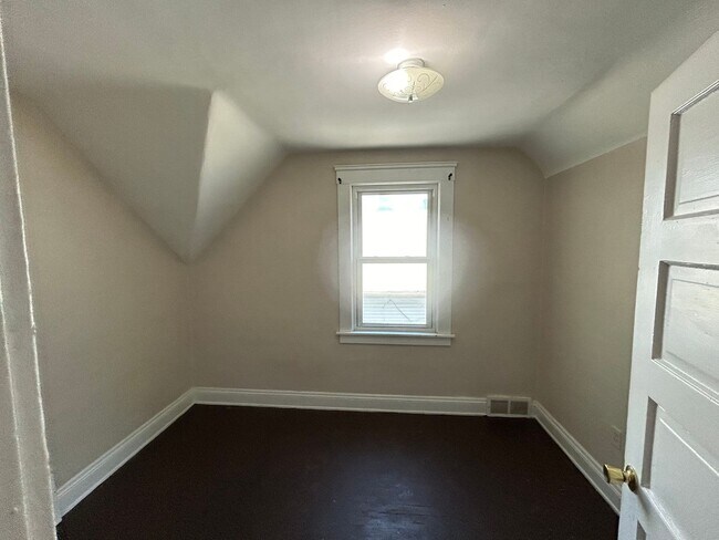 Foto del edificio - 3589 W 50th St