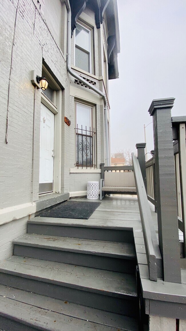 Building Photo - 926 S 2nd St