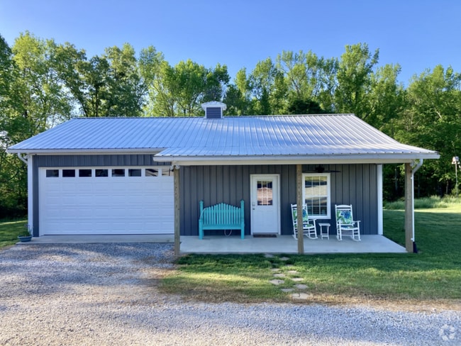 Building Photo - 134 Big Pine Rd