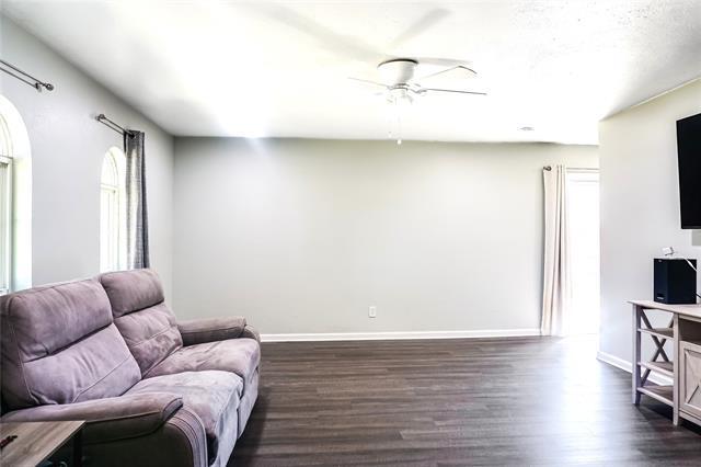 Foto del edificio - 1456 Waterton Dr