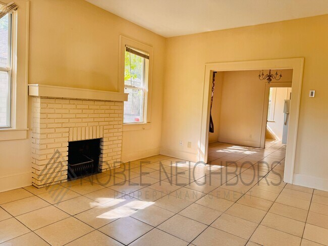 Foto del edificio - 1617 E 14th St
