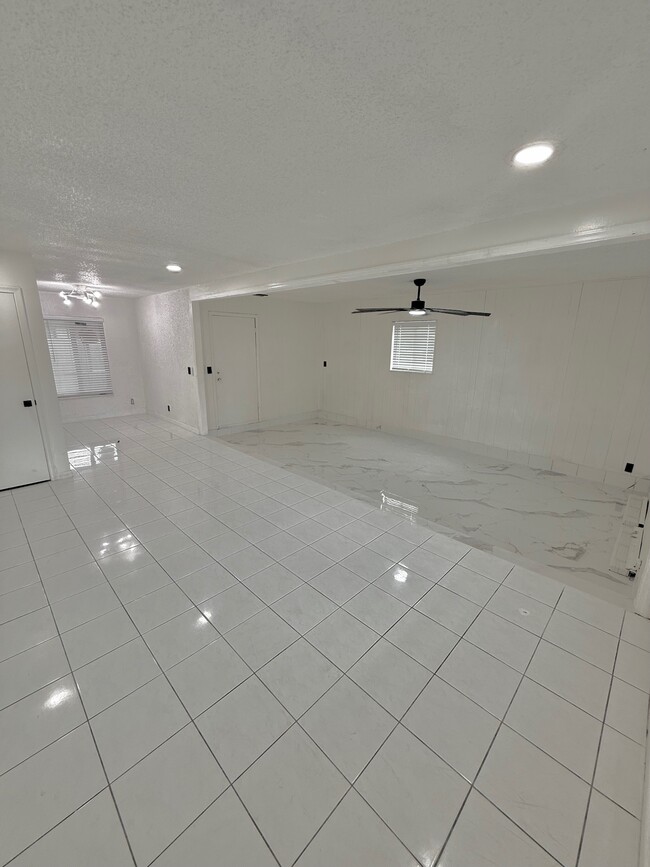Foto del edificio - 8120 SW 4th Pl