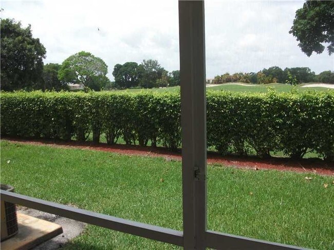 Building Photo - 6752 Sienna Club Dr