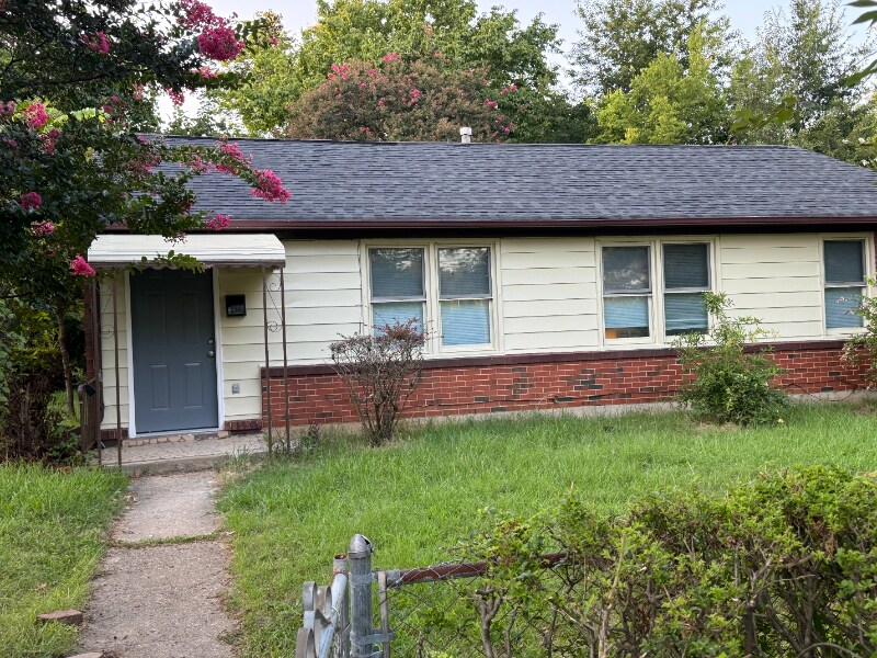 Primary Photo - 2208 Ford Ave