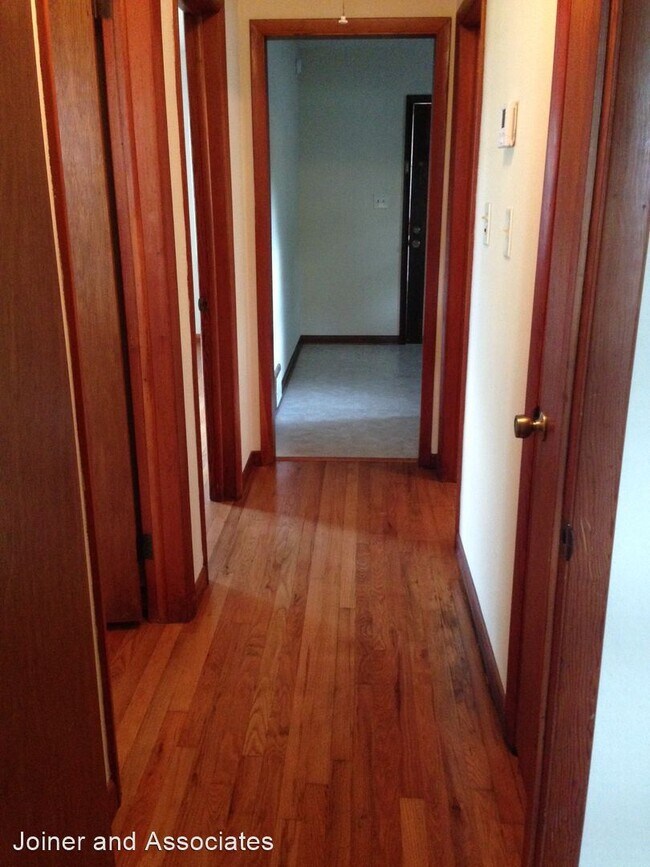 Building Photo - 2 br, 1 bath House - 10 Kesler St