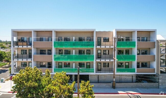 Building Photo - Backhouse Apartments