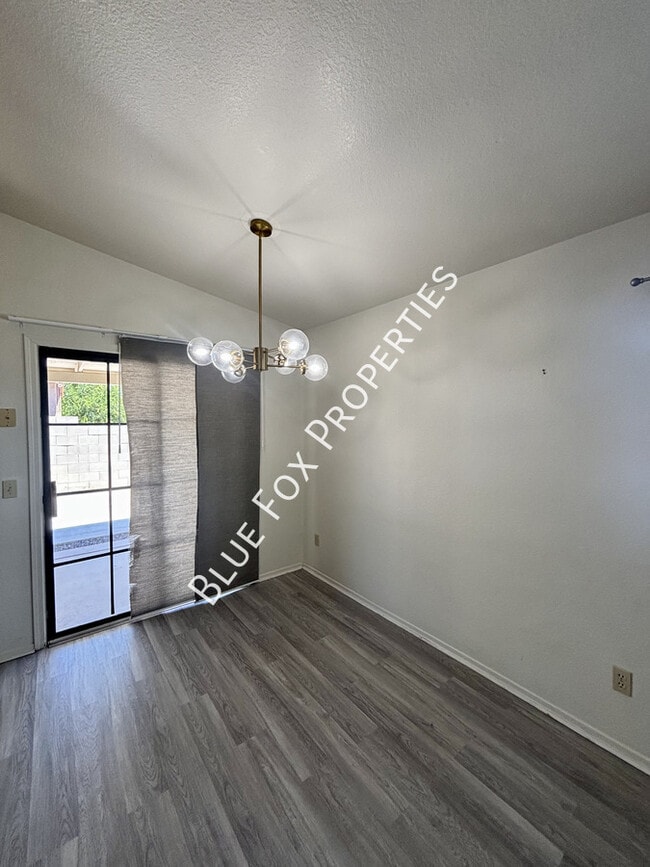 Building Photo - 9055 E Alderpoint Way