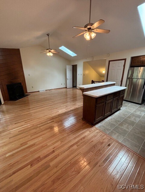 Foto del edificio - 813 W 29th St