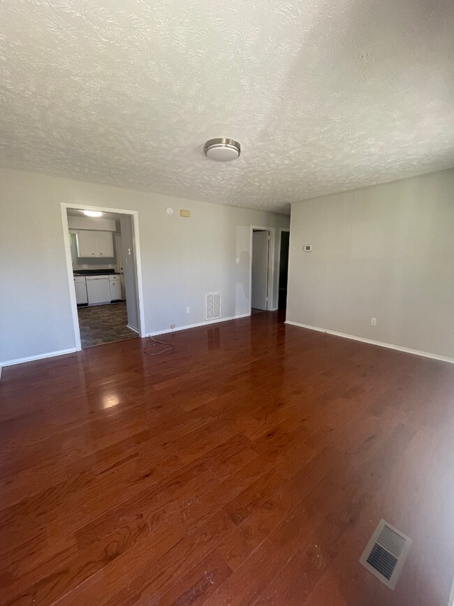 Building Photo - Cozy Townhome located in West Knox