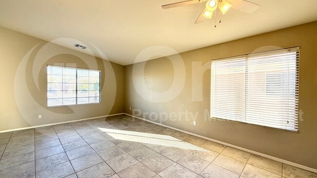 Building Photo - 1649 E Balboa Dr