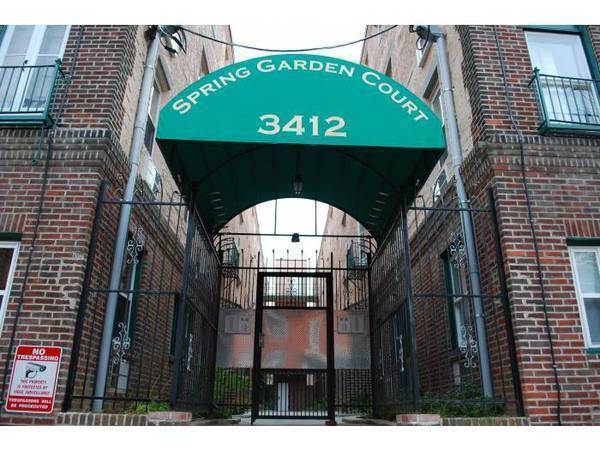 Foto del edificio - Spring Garden Court