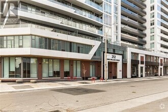 Building Photo - 212 King William St