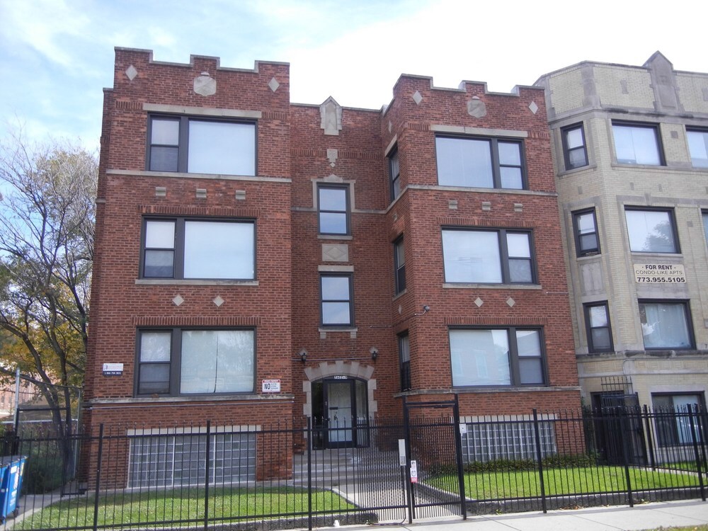 Primary Photo - 7607-7609 S Normal Ave