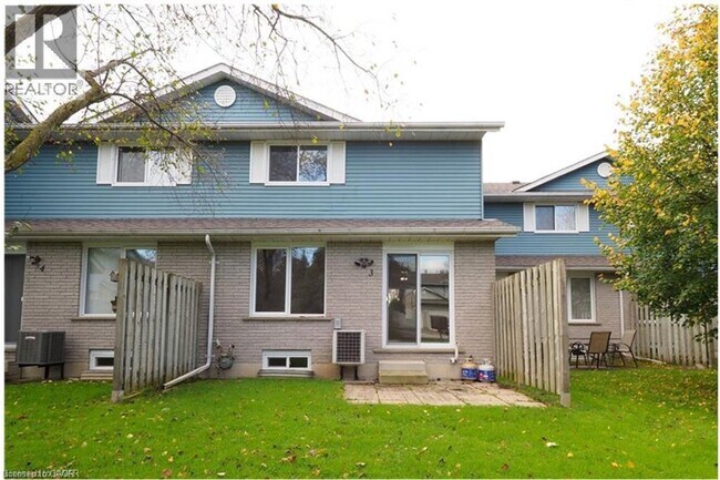 Photo du bâtiment - 455 Kingscourt Dr