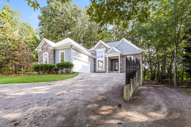 Foto del edificio - 122 Hunter's Pointe Ct