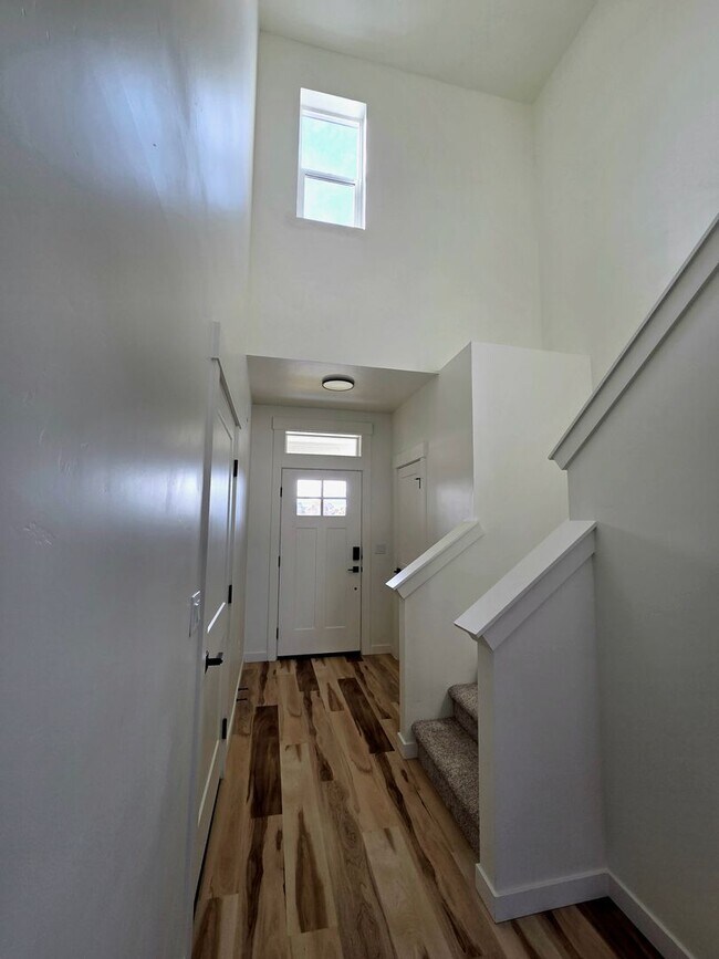 Foto del edificio - Large & Modern New-Build Duplex