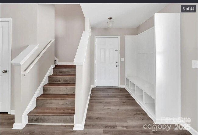 Foto del edificio - 2751 Bramble Ridge Ct