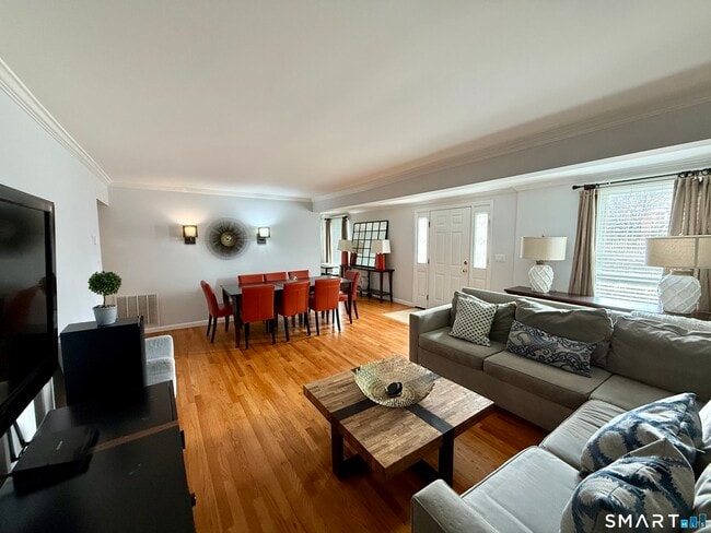 Foto del edificio - 65 Terrace Ave