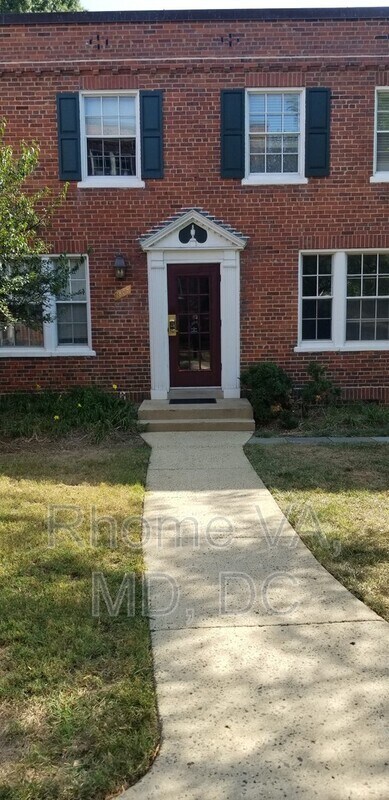 Foto del edificio - 1805 Key Blvd
