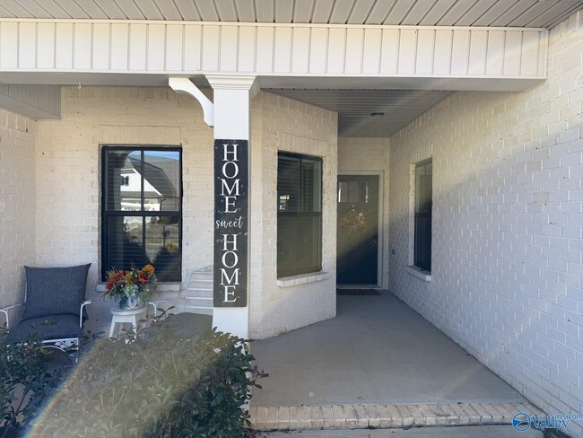 Foto del edificio - 445 Legend Oak Way SW