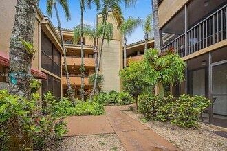 Building Photo - 15575 N Miami Lakeway