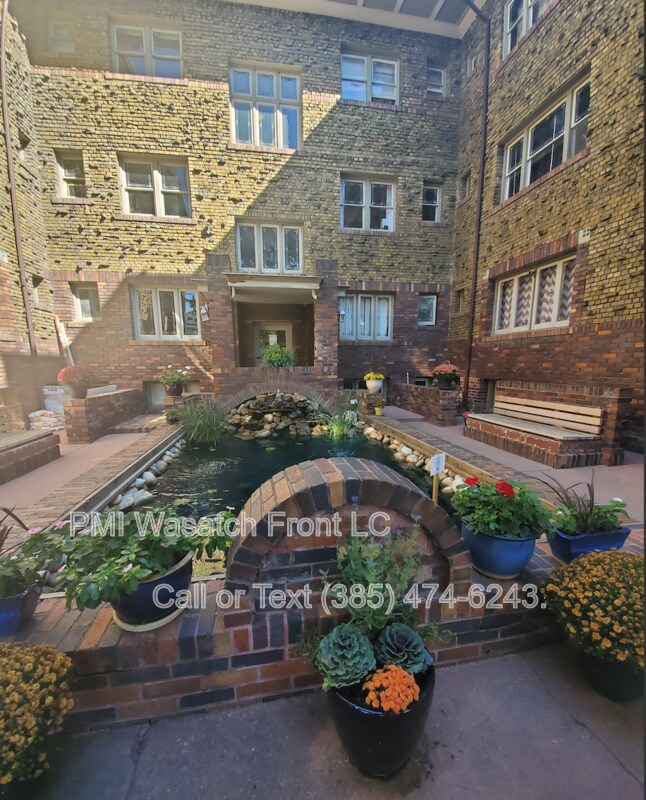 Primary Photo - 86 B St E