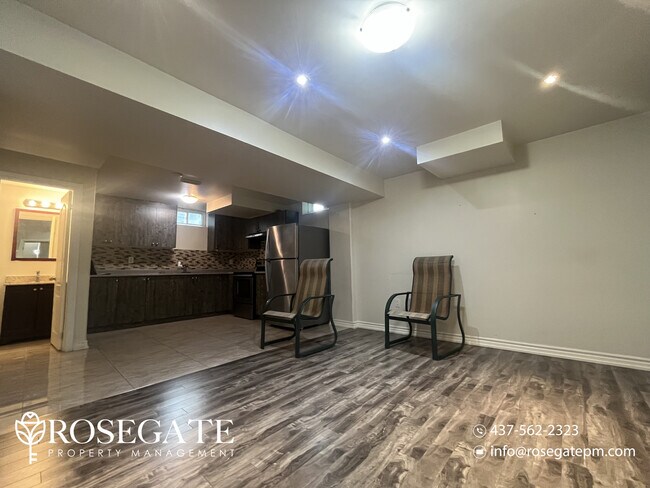 Building Photo - Spacious 2-Bedroom Basement Apartment in Brampton | All Utilities Included