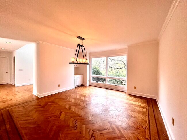 Dining room - 56 Red Coat Rd