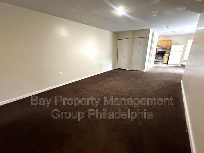 Foto del edificio - 300 MacDade Blvd