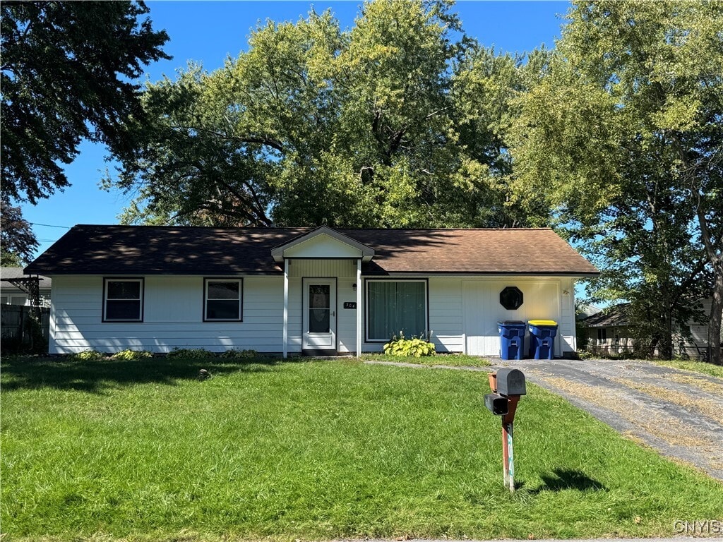 Primary Photo - 304 Birchwood Blvd