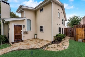 Building Photo - 4973 Thunder Rd