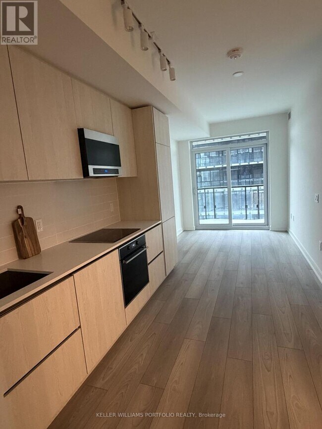 Photo du bâtiment - 110 Broadway Ave