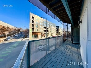 Building Photo - 227 E 27th St