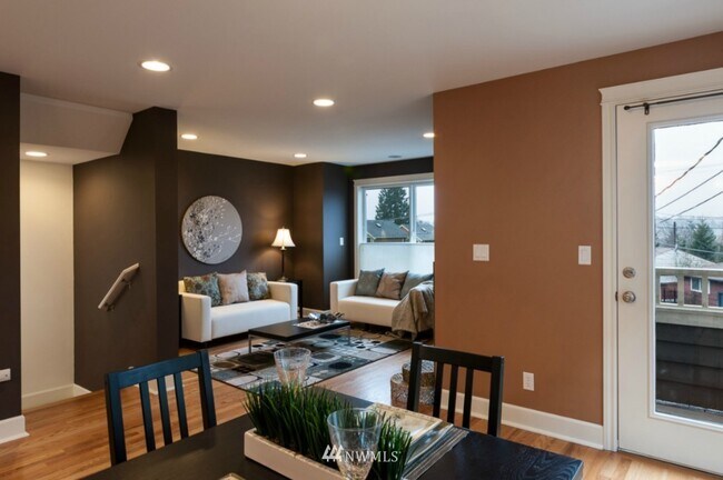 Foto del edificio - 10214 1st Ave NW